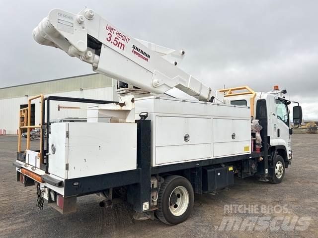 Isuzu FRR600 Plataformas aéreas montadas em camião