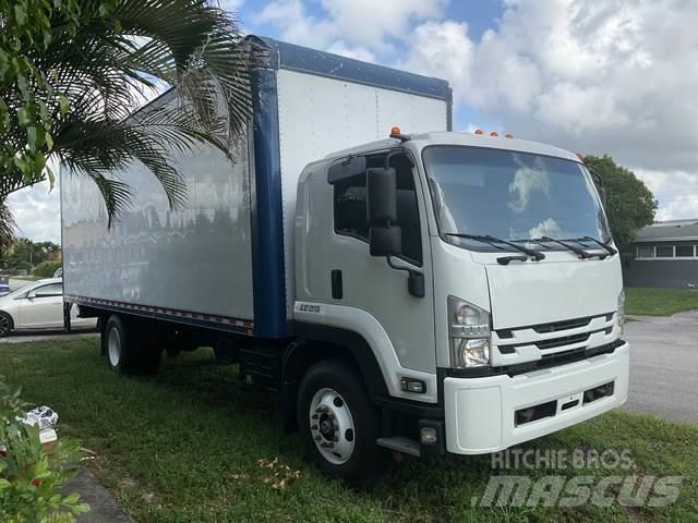 Isuzu FTR Caminhões de caixa fechada
