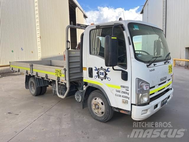 Isuzu NNR 200 Camiões estrado/caixa aberta