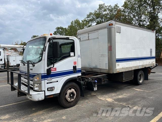 Isuzu NQR Caminhões de caixa fechada