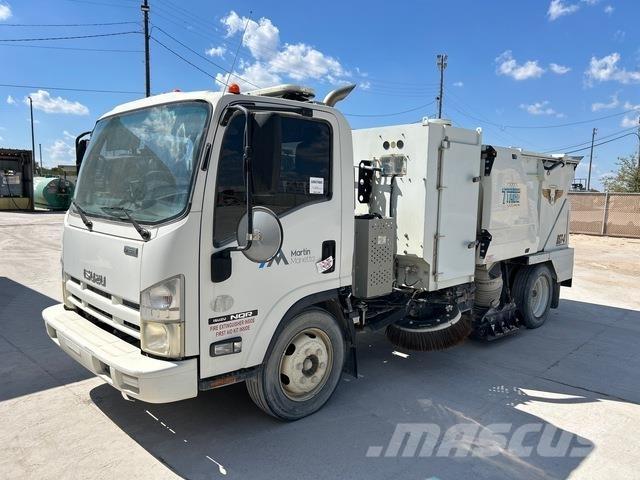 Isuzu NQR Camiões varredores