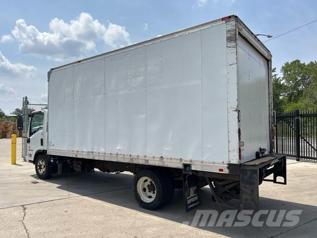 Isuzu NRR Caminhões de caixa fechada