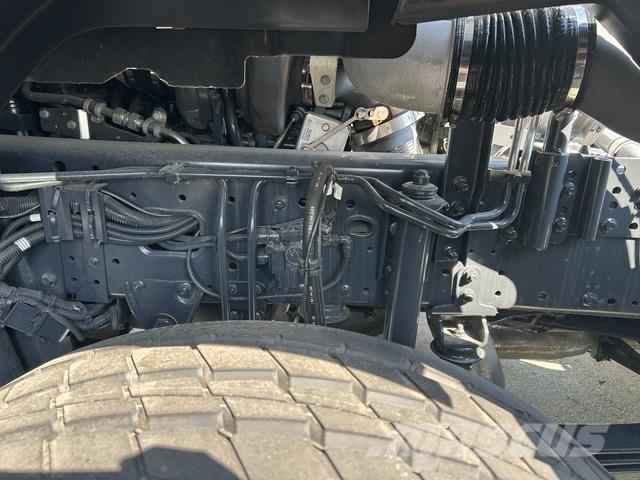 Iveco T Way Camiões de chassis e cabine