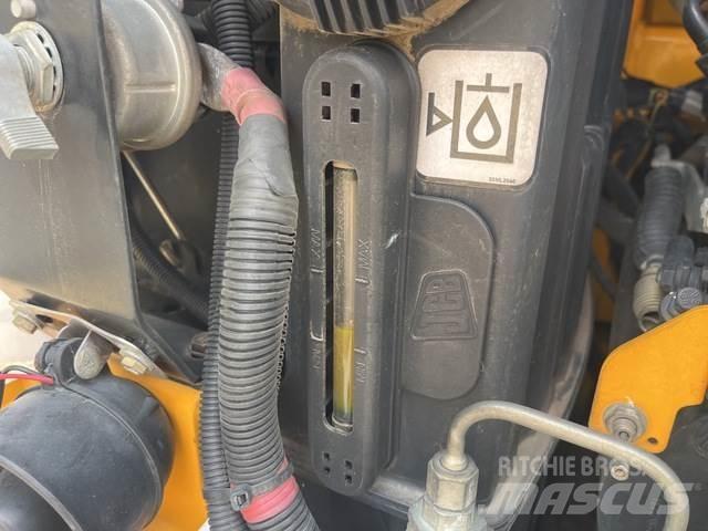 JCB 135 HD Minicarregadeiras