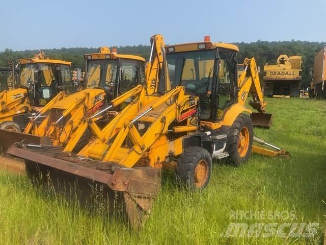 JCB 215 4x4 Retroescavadeiras