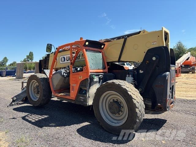 JLG 1055 Manipulador telescópico