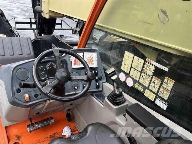JLG 1055 Manipulador telescópico