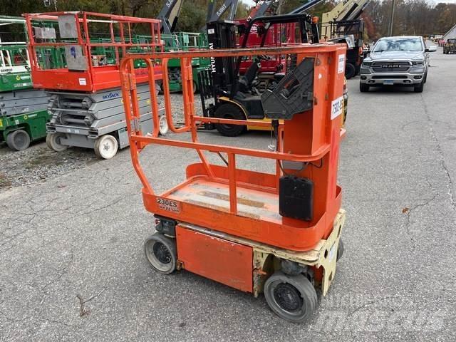 JLG 1230ES Plataformas de Mastro Vertical