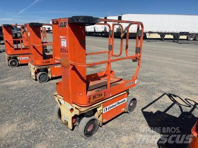 JLG 1230ES Plataformas de Mastro Vertical