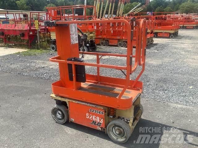 JLG 1230ES Plataformas de Mastro Vertical