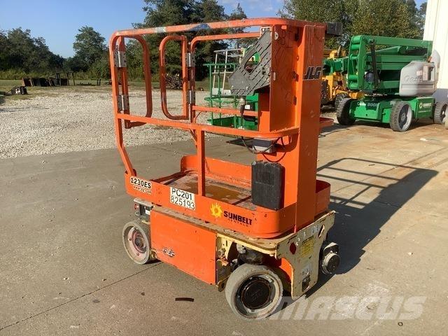 JLG 1230ES Plataformas de Mastro Vertical
