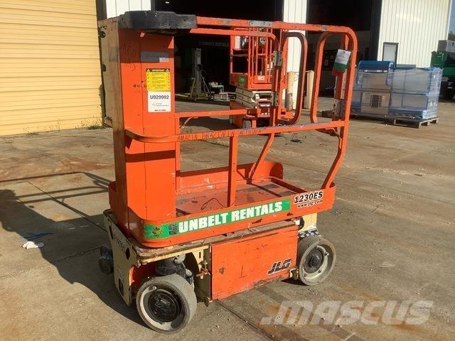 JLG 1230ES Plataformas de Mastro Vertical