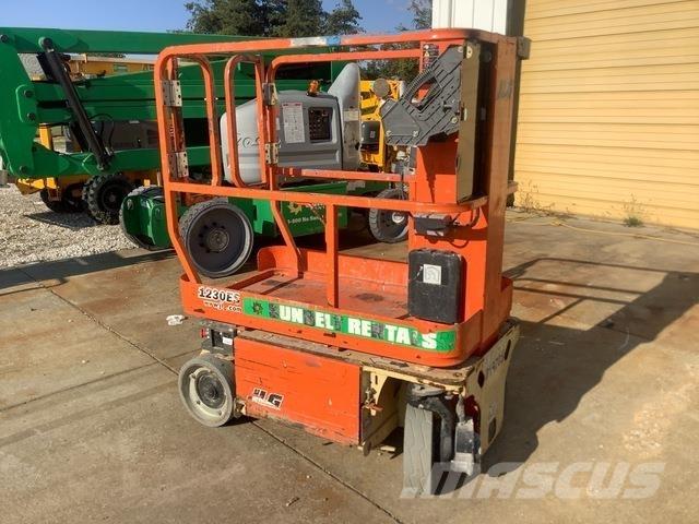 JLG 1230ES Plataformas de Mastro Vertical