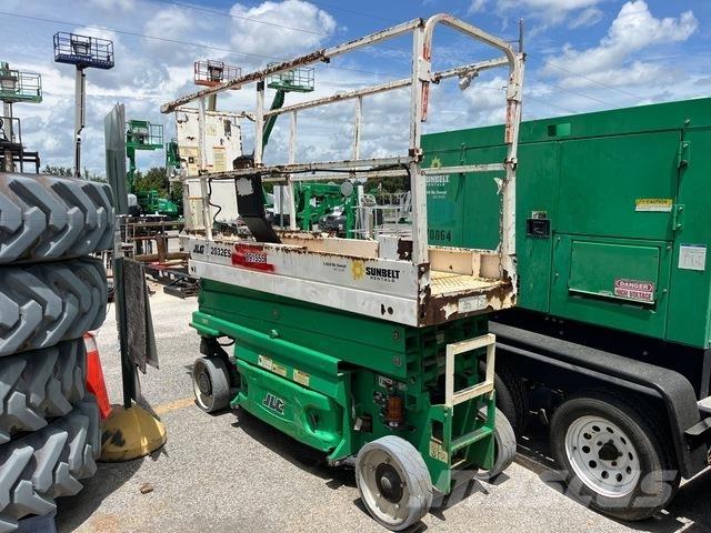 JLG 2032ES Elevadores de tesoura