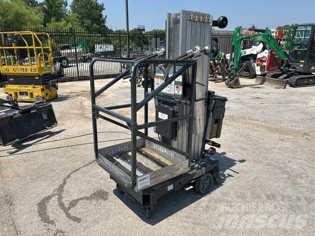 JLG 30AMDC Plataformas de Mastro Vertical