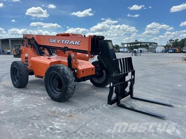 JLG 6042 Manipulador telescópico