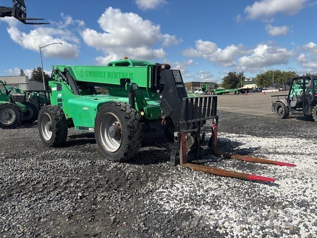 JLG 8042 Manipulador telescópico