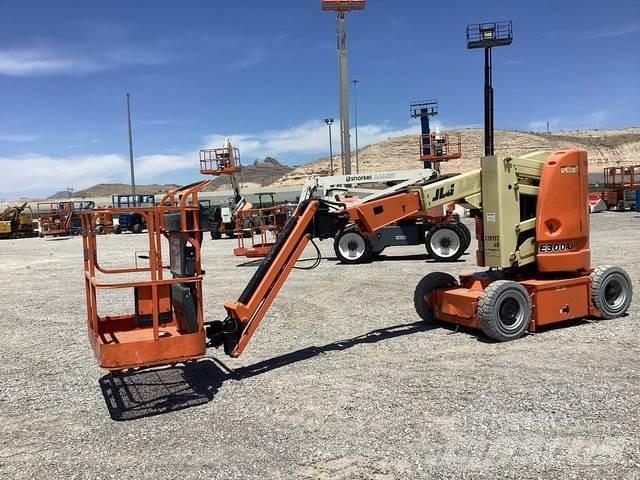 JLG E300AJP Elevadores braços articulados