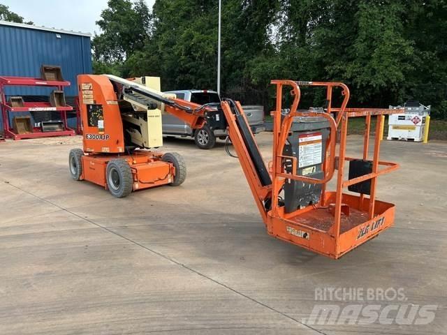 JLG E300AJP Elevadores braços articulados