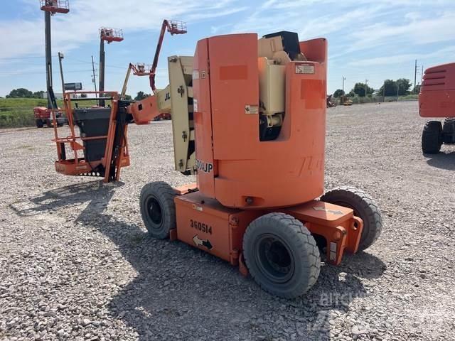 JLG E300AJP Elevadores braços articulados