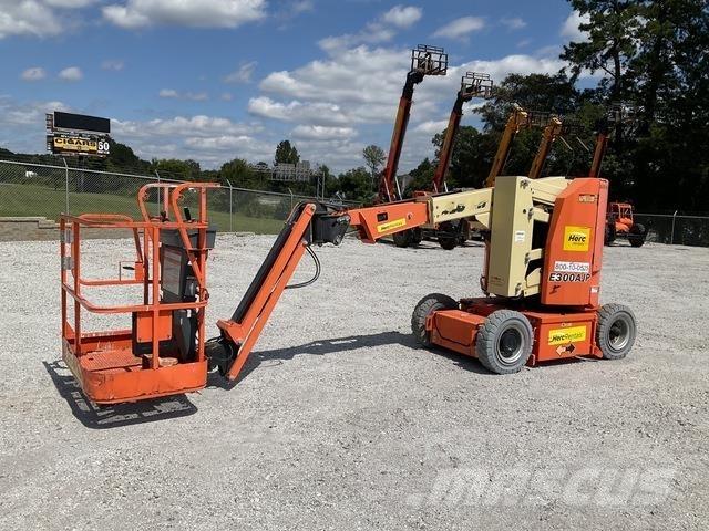 JLG E300AJP Elevadores braços articulados