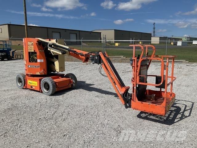 JLG E300AJP Elevadores braços articulados