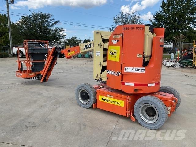 JLG E300AJP Elevadores braços articulados