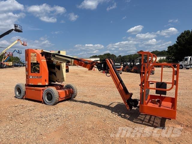 JLG E300AJP Elevadores braços articulados
