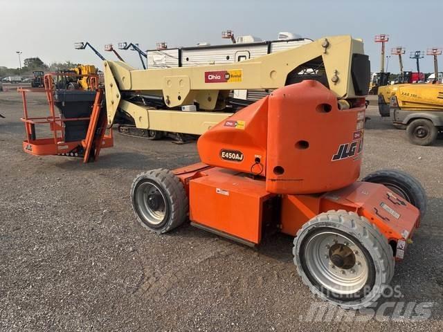 JLG E450AJ Elevadores braços articulados