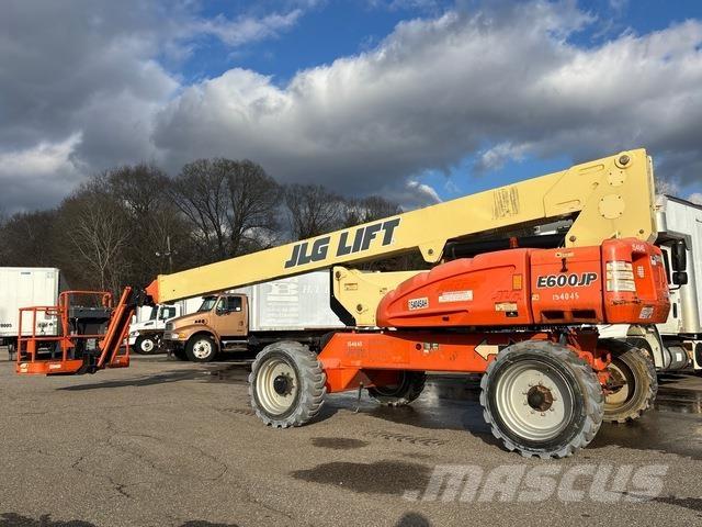 JLG E600JP Elevadores braços articulados