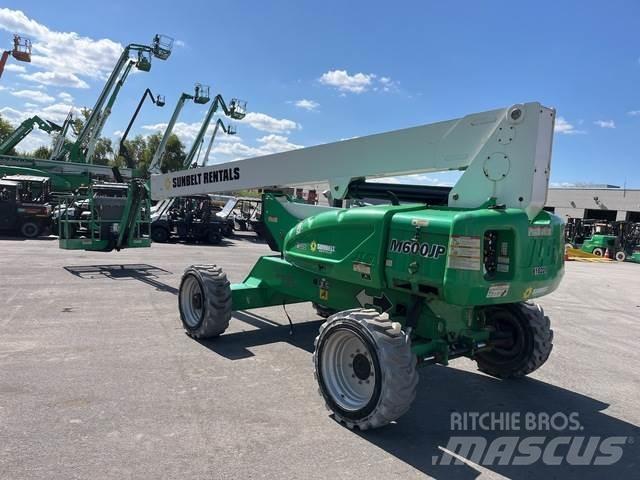 JLG M600JP Elevadores braços articulados