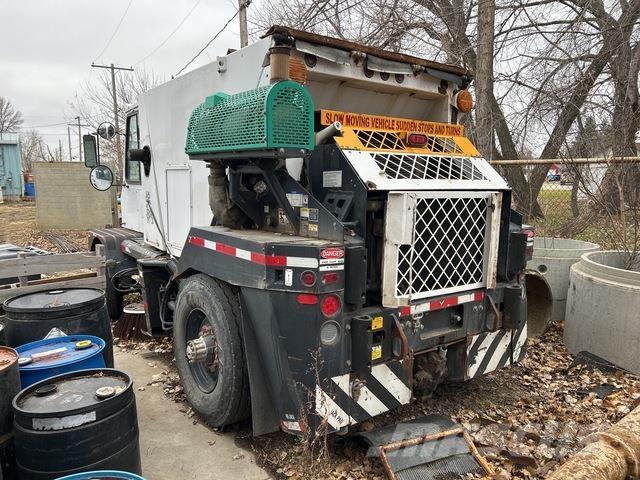 Johnston  Camiões varredores