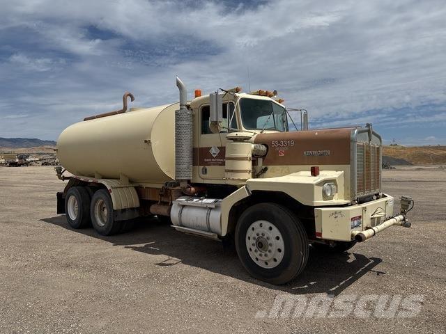 Kenworth C500 Auto-tanques