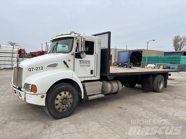 Kenworth T300 Camiões estrado/caixa aberta