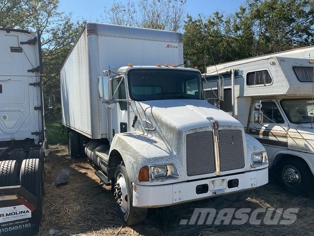 Kenworth T300 Caminhões de caixa fechada