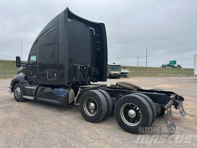Kenworth T680 Cavalos Mecânicos