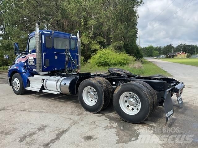 Kenworth T680 Cavalos Mecânicos