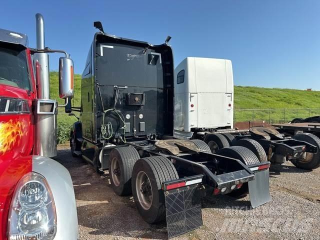 Kenworth T680 Cavalos Mecânicos