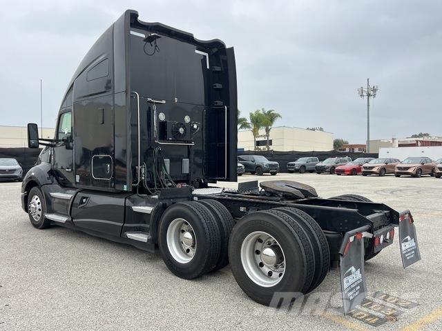 Kenworth T680 Cavalos Mecânicos