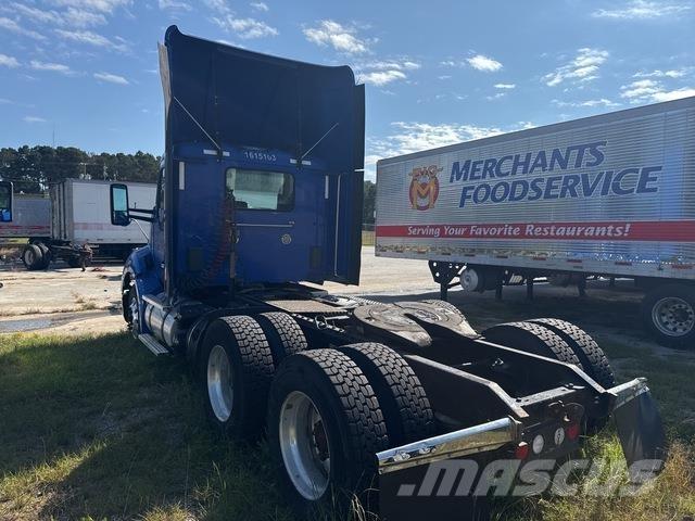 Kenworth T680 Cavalos Mecânicos