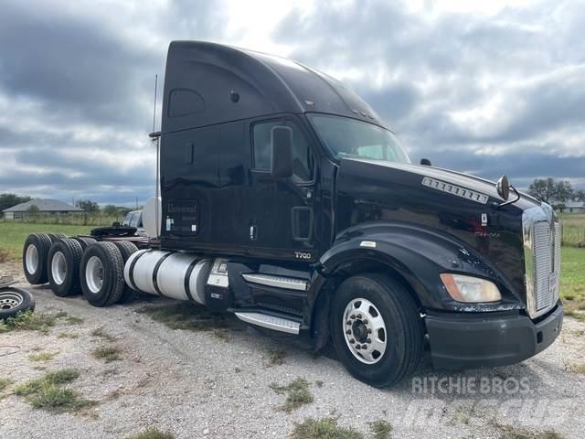 Kenworth T700 Cavalos Mecânicos