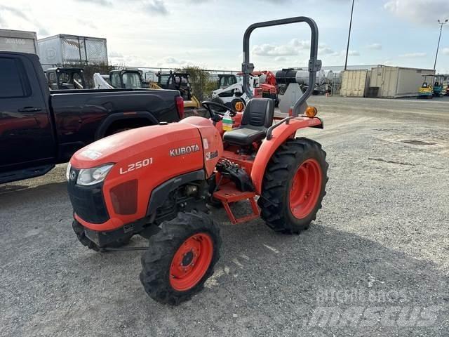 Kubota L2501D Tractores compactos