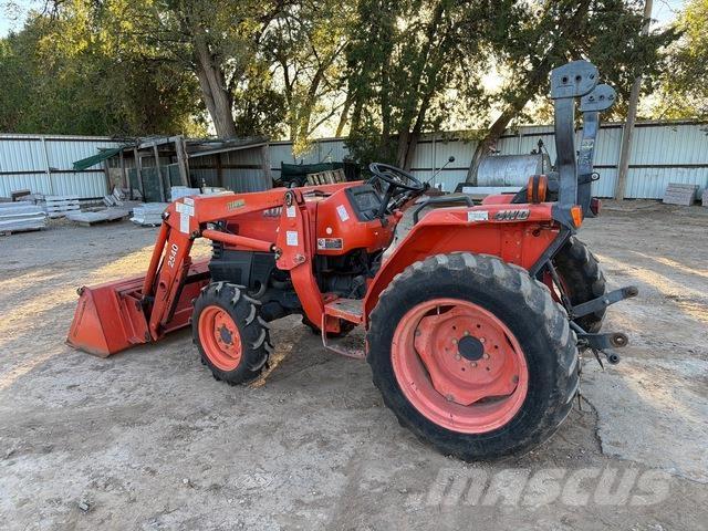 Kubota L2800D Tratores Agrícolas usados