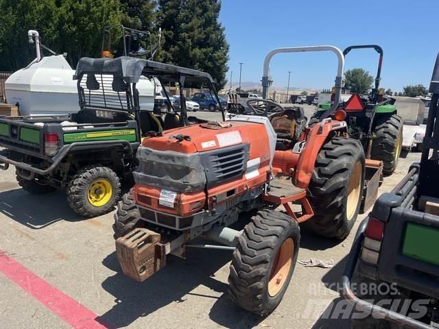 Kubota L3010D Tractores compactos