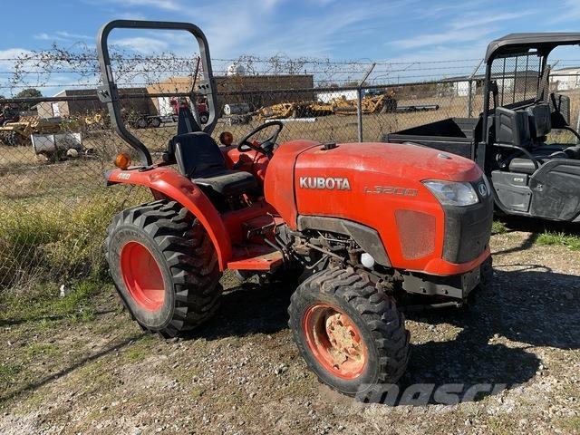 Kubota L3200DT Tractores compactos