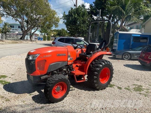 Kubota L3301D Tractores compactos