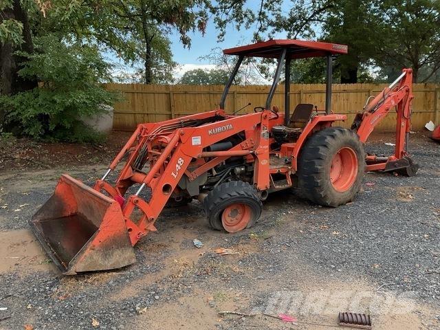 Kubota L48 Retroescavadeiras