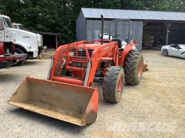 Kubota M6800 Tractores compactos