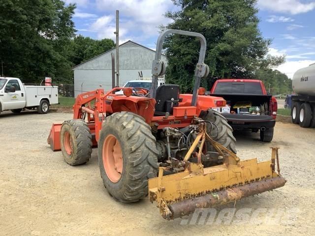 Kubota M6800 Tractores compactos
