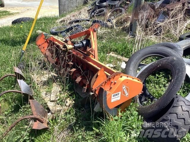 Kuhn  Outras máquinas de lavoura e acessórios